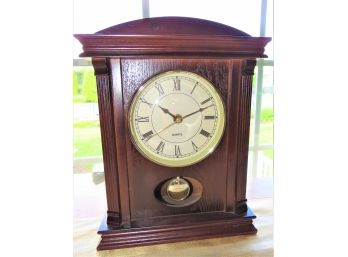 Battery Operated Mantle/table Clock
