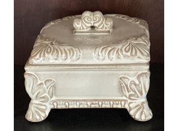Cottage Accents Decorative Box With Lid & 3 Coasters