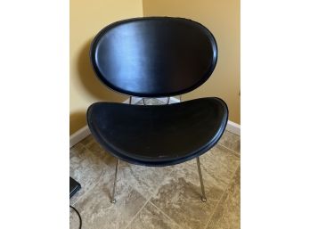 Alphaville Design Modern Style Vinyl Chair