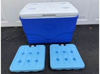 Coleman Plastic Cooler With 4 Built-in Cupholders - Two Ice Packs Included