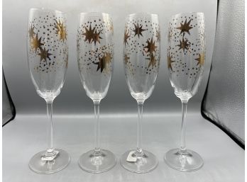 Fluted Champagne Star Pattern Drinking Glasses - 4 Total