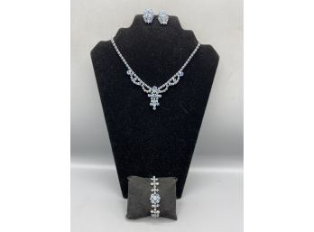 Vintage Rhinestone Costume Jewelry Necklace / Earrings And Bracelet Set