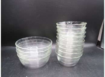 Pyrex Bowls - Assorted 2 Sizes - Set Of 13