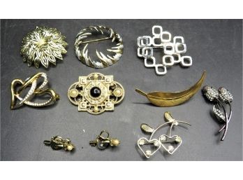 Costume Jewelry Pins Set Of 10