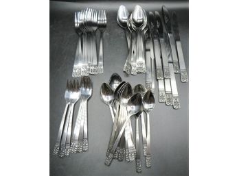 Carlyle Stainless Steel Flatware Set