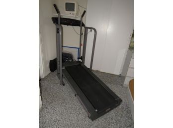 Pro-form Performance Treadmill Cross Walk SI/Space Saver Folding