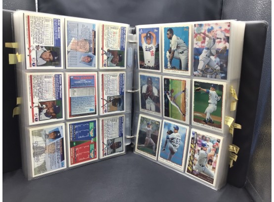 Topps 1995 Assorted Baseball Cards / Topps 1995 Traded And Rookies Assorted Baseball Cards