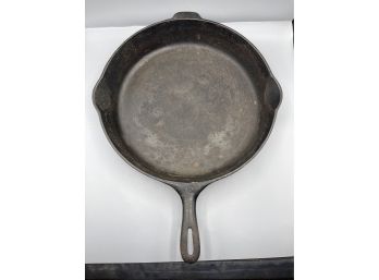 14 INCH Cast Iron Skillet - Made In USA