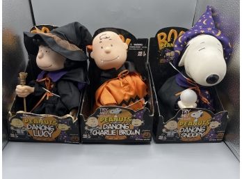 United Feature Syndicate Peanuts Dancing Snoopy/lucy/charlie Brown - Battery Operated - 3 Total