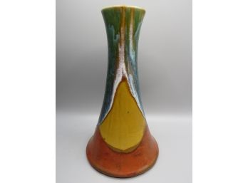 'r' Pottery Vase