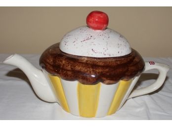 Cupcake Novelty Teapot By Tony Carter