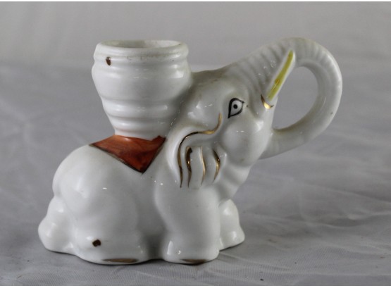 White Elephant Candle Holder (025)