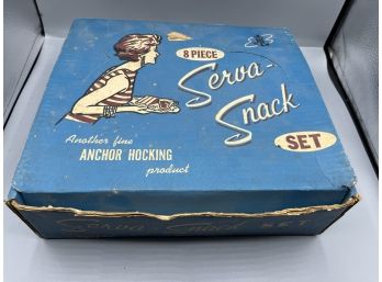 Anchor Hocking 8-piece Serva-snack Set In Original Box
