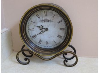 Mantle Clock, Plastic Battery Operated
