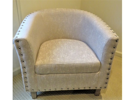 RK Home Furnishings Ivory Fabric With Hammered Nail Accent Chair