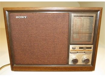 Sony Model ICF-9660W High Fidelity FM/AM Table Radio - Vintage