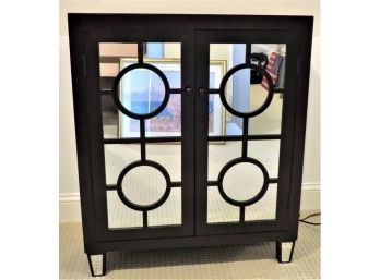 Cabinet With 2 Mirrored Doors & Mirrored Top