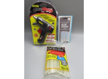 Stanley Glue Shot Mini Glue Gun, Mini Glue Sticks & Woolworth Co Glue Sticks - Lot Of 3 - New
