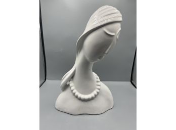 Haeger Modern Ceramic Bust 2006