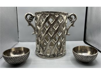Home-star Decorative Metal Ice Bucket/lantern With Pair Of Bowls