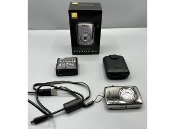 Nikon Cool Pix S01 Digital Camera With Charger And Box