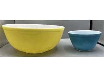 Pyrex Primary Colors Mixing Bowls - 2 Total