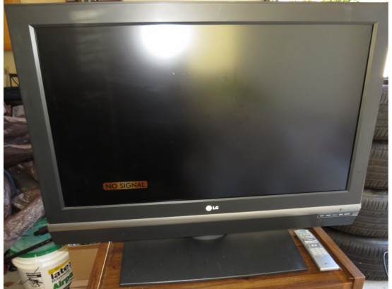 LG 37' - 37LC2D LCD TV With Remote