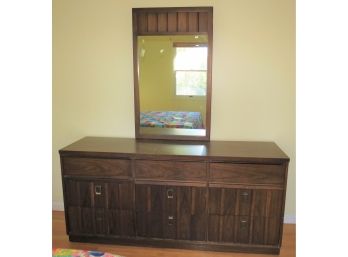 Mid Century Modern Dresser With 9 Drawers & Mirror