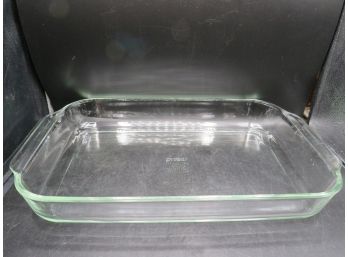 Pyrex 4 Quart Glass Baking Dish