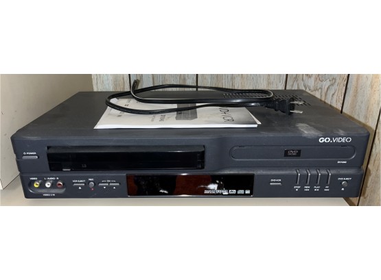 GO-video DVD - Video Cassette Recorder Player With Remote - Model DV1040