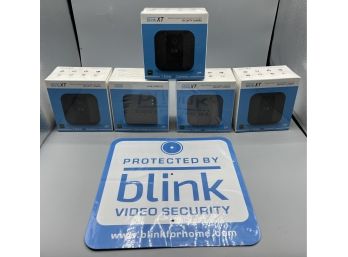Blink Video Security Camera Set XT Battery Powered Indoor/outdoor HD  - 5 Total - NEW