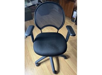 Sling-back Office Swivel Chair On Wheels