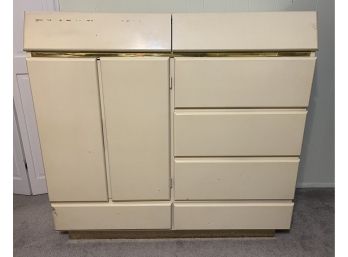 Bassett Furniture 6-drawer Dresser/armoire