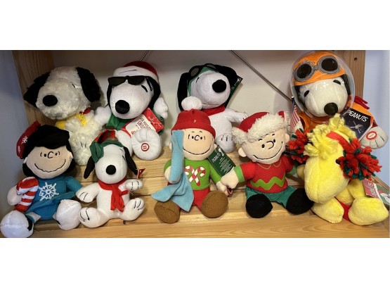 Snoopy/Peanuts Plush Dolls- Assorted Lot