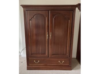 Ethan Allen Wooden TV Cabinet With Drawer