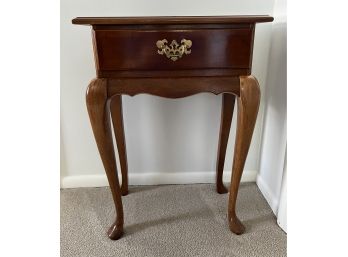 Queen Anne Shaker Style Accent Table Or Night Stand 1 Drawer Brass Drawer Pull