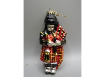 Glass Bagpipe Player Ornament