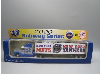 White Rose Collectibles Subway Series Mets Vs. Yankees Truck MLBP/2000 - In Original Box