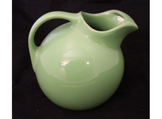 Hall Green Round Pitcher Made In The U.S.A. (197)
