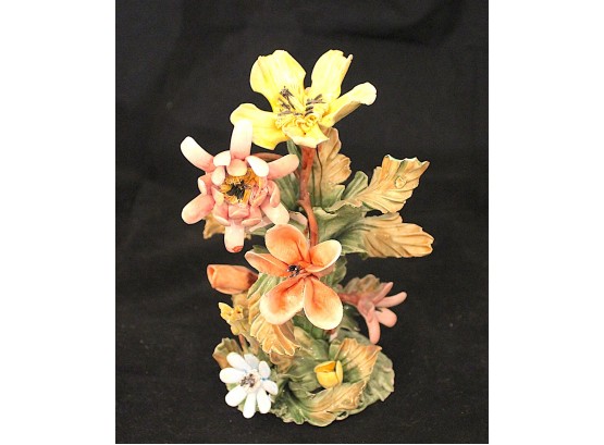 Vintage CAPODIMONTE Porcelain Flowers A 47 (203)