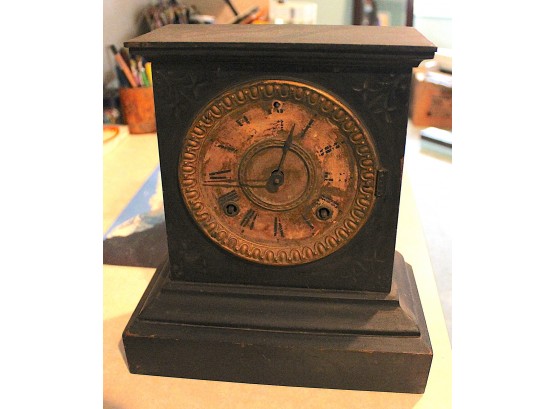 Battery Operated Desk Clock (509)