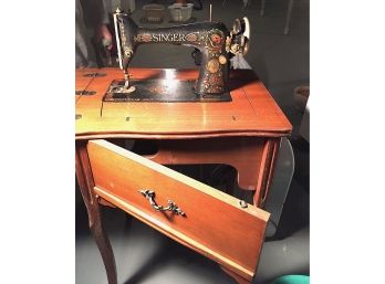Antique Singer Sewing Machine In Sewing Desk (ph)