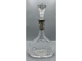 Clear Glass Decanter With Stopper