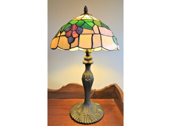 Tiffany-style Table Table Lamp