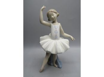 Lladro Little Ballerina Porcelain Figurine