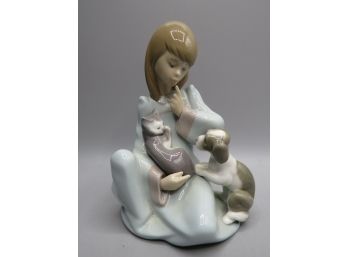 LLADRO Porcelain Figurine 'Catnap Girl' #5640