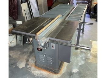 Delta Rockwell 10 INCH Table Saw With Pair Of Metal Roller Benches