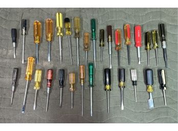 Assorted Lot Of Screwdrivers - 30 Total