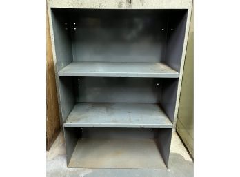 Metal 3 Shelf Storage Case
