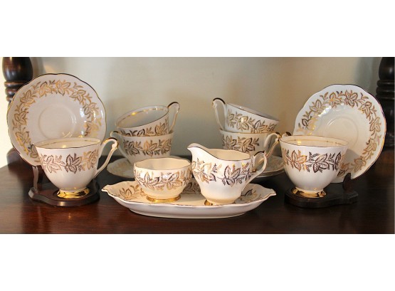 Queen Anne Bone Chine Tea Cup & Saucers Made In England (G003)